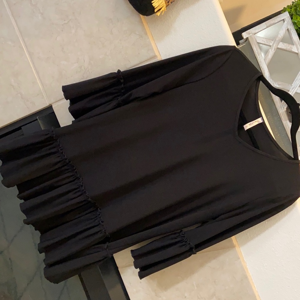 Black v-neck top